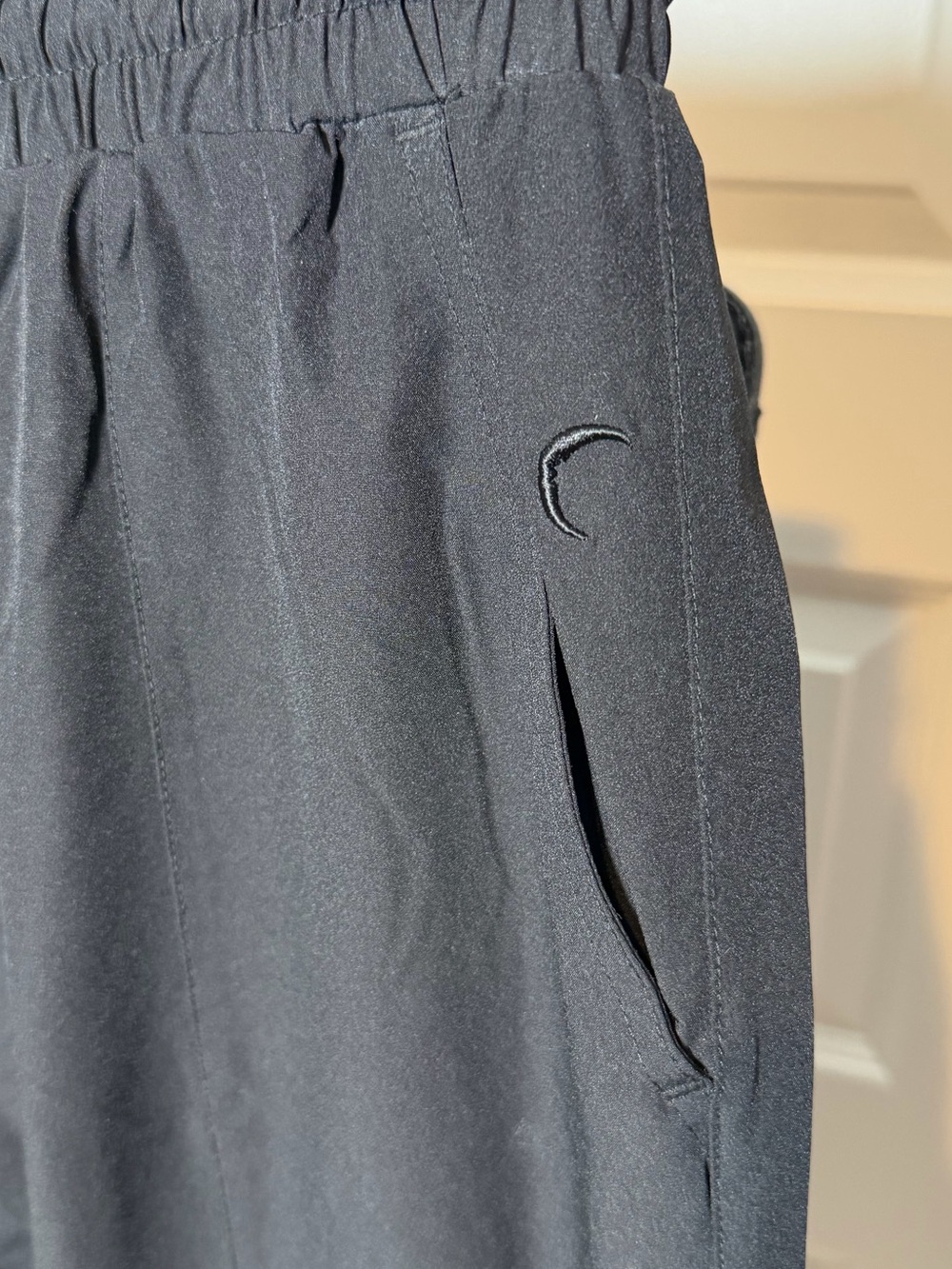 Zyia Activewear Women’s Black Jogger Pants Size Medium Drawstring Stretch - Picture 3 of 5